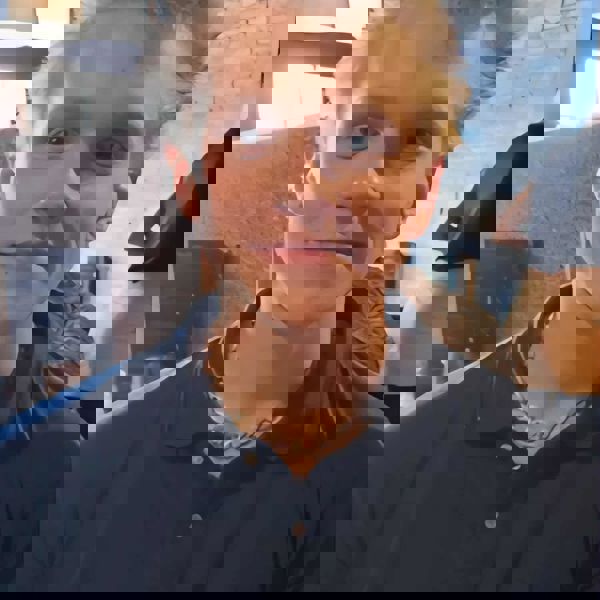 70481Ff1 0A40 401E 8881 62Ef1a363dc4